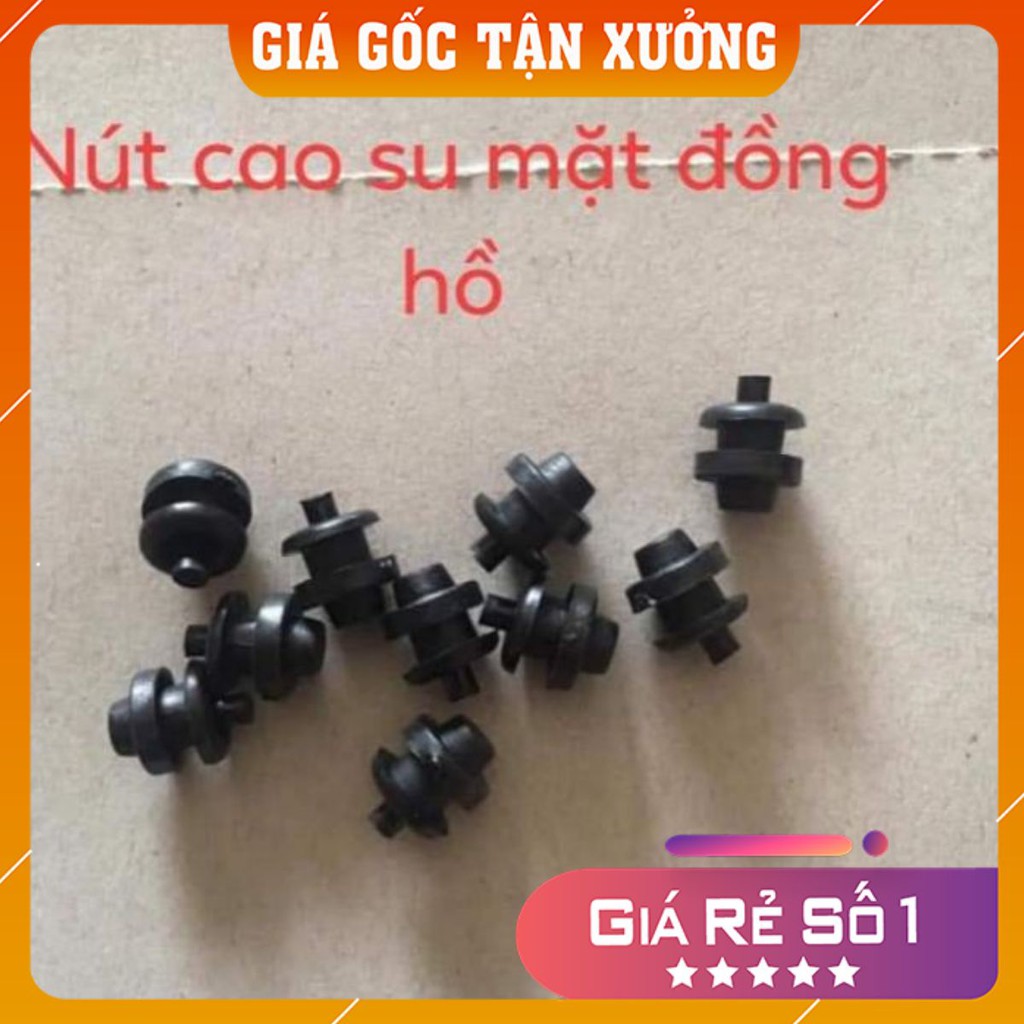 Núm cao su mặt đồng hồ.