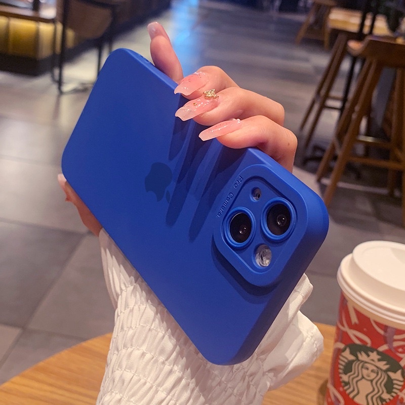 Ốp màu không bám bẩn ,bảo vệ camera