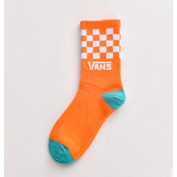 Vớ VANS cao cổ Nam Nữ phong cách thể thao, trẻ trung, năng động.