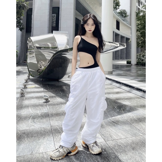 - bodysuit khoéc eo