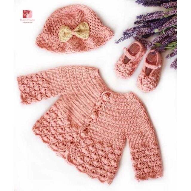 Khoác len cho bé gái handmade