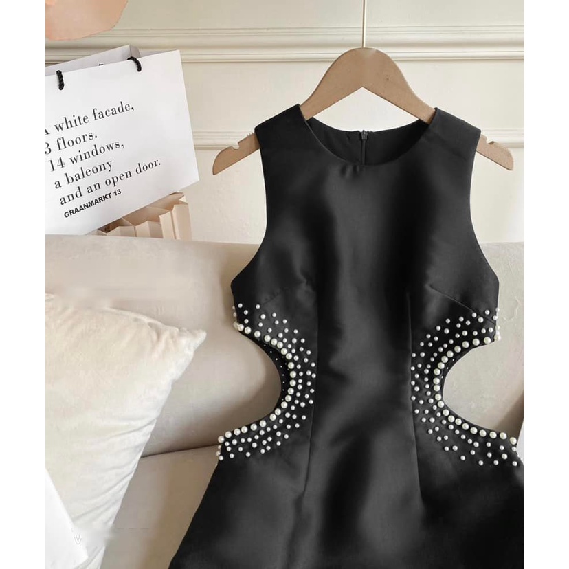 LINH CAVALI- Váy khoét eo ngọc 2 màu