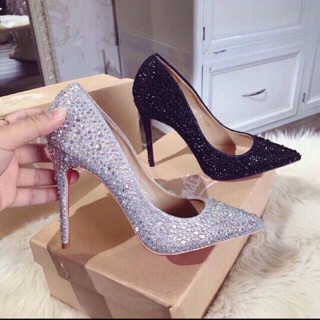 Giầy Louboutinn đính đá fullbox