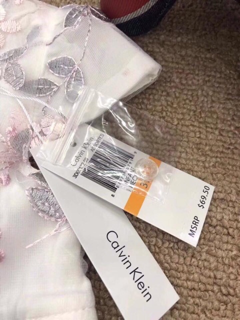 Váy hoa nhí bé gái