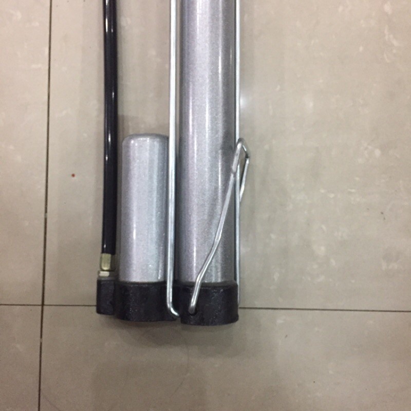 Bơm cầm tay xe đạp, xe máy có bình hơi trợ lực màu xám - Hàng Loại 1 thân thép-Giadung24h