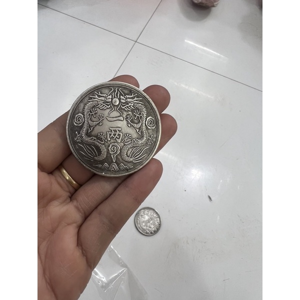 Đồng bạc hình con rồng , đồng bạc dân tộc