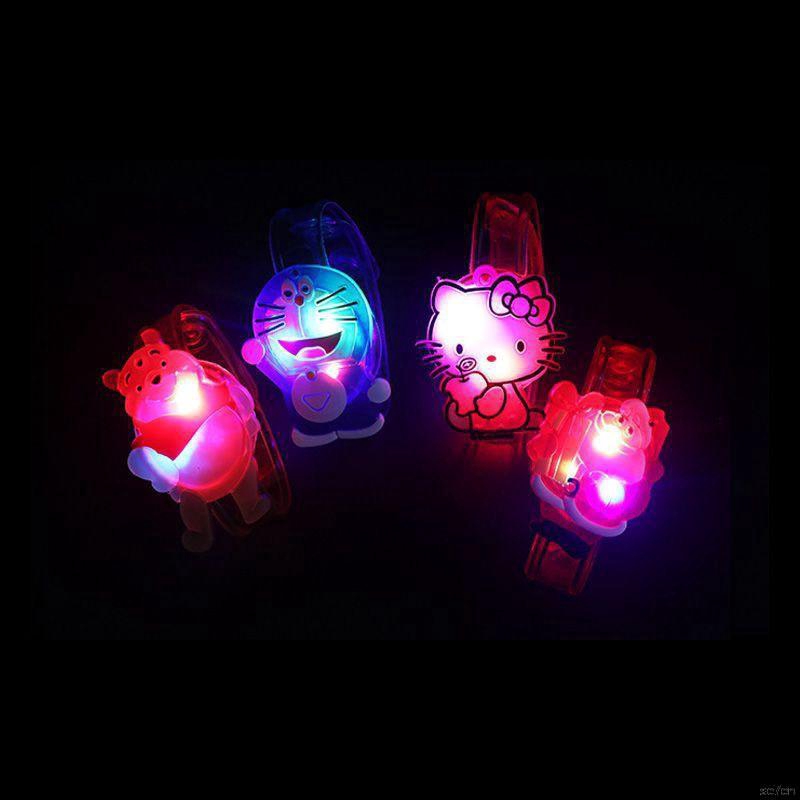 Đồng hồ đeo tay phát sáng hoạ tiết hoạt hình dễ thương