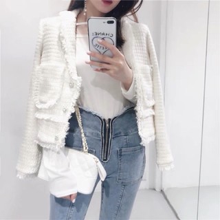 Áo si tuyển livestreams