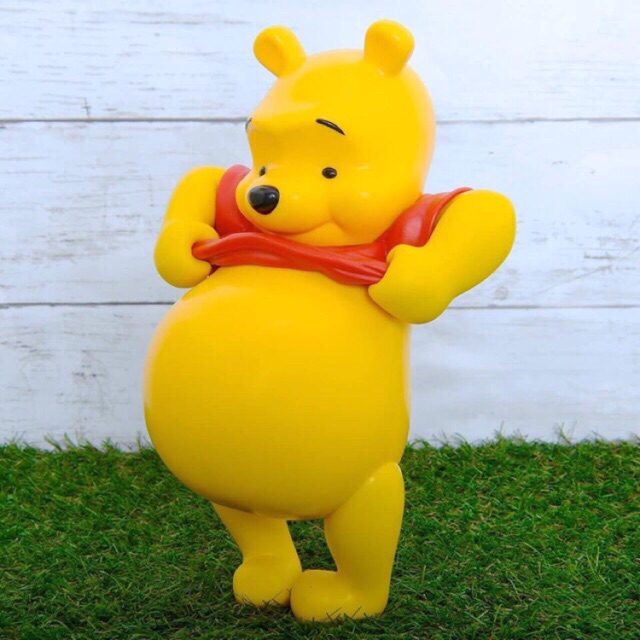 Mô hình gấu Pooh bụng phệ