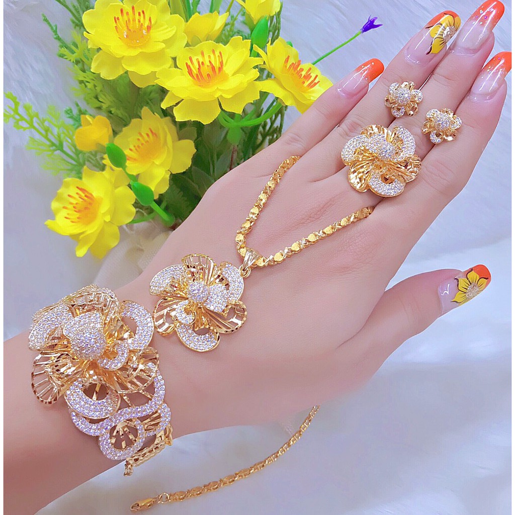 Combo 04 món nữ trang Mẫu 54 gồm : Vòng tay + nhẫn + mặt dây chuyền + bông tai
