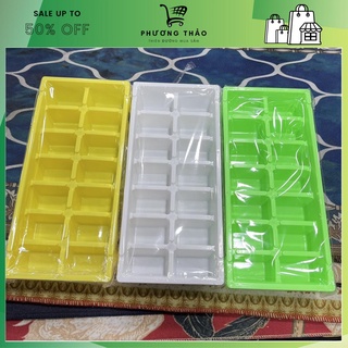 Combo 3 Cái Khay Làm Đá Viên Vuông Tủ Lạnh 14 Ô Giá Rẻ (Giao màu ngẫu nhiên)
