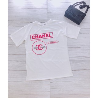 Áo phông trắng cổ tròn