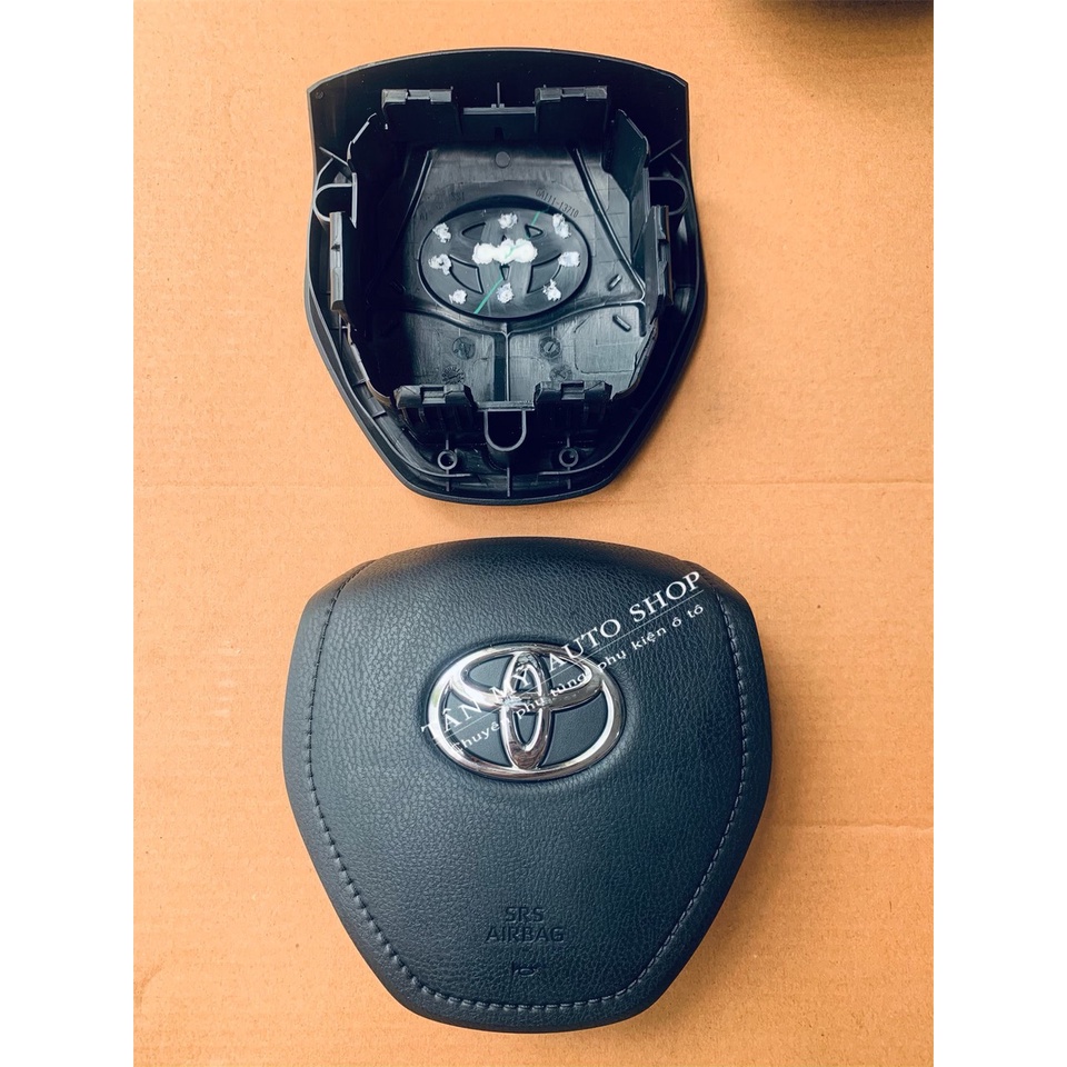 Nắp phím còi Toyota vios 2018-2021