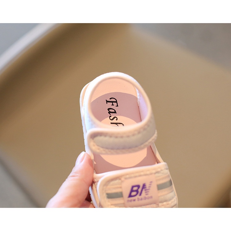 Sandal SANITKUN đế mềm chống trượt thoáng khí phong cách Hàn Quốc cho bé trai bé gái