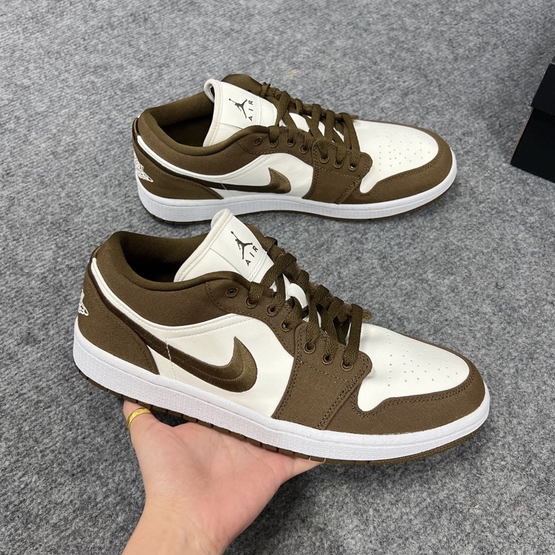 Jordan 1 low wmns “Mocha -Brown Canvas”