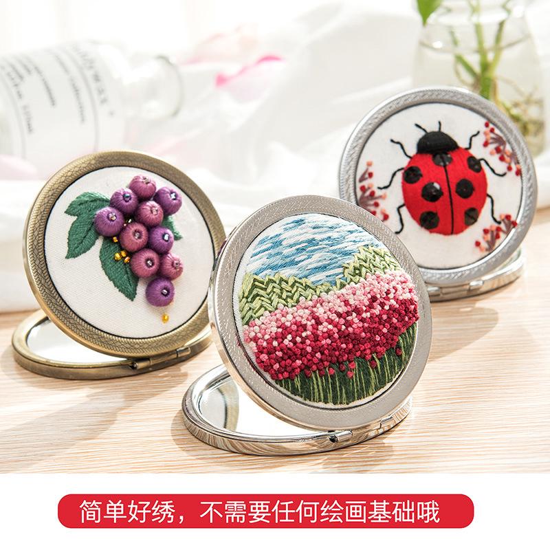 Gương Trang Điểm Thêu Thủ Công Diy Tiện Dụng