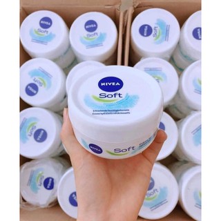 KEM DƯỠNG ẨM NEVIA ĐỨC 200ML
