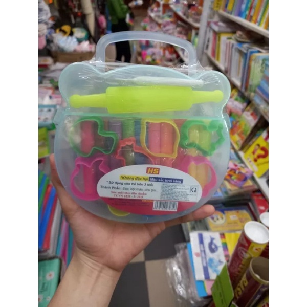 Hộp đất nặn 10 màu HS hàng công ty
