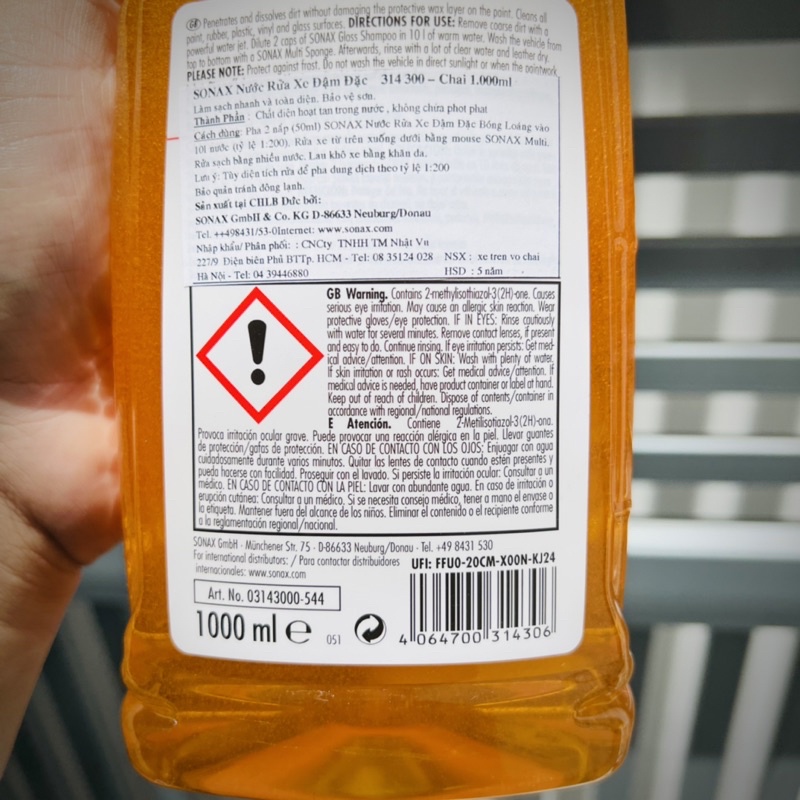 Nước rửa bóng xe Sonax dung tích 1000ml