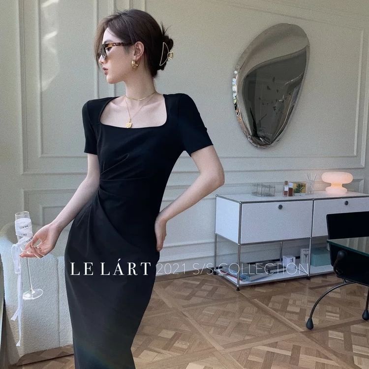 Đầm Đen Tay Ngắn Cổ Vuông Xếp Ly Thời Trang Mùa Hè 2022 Cá Tính