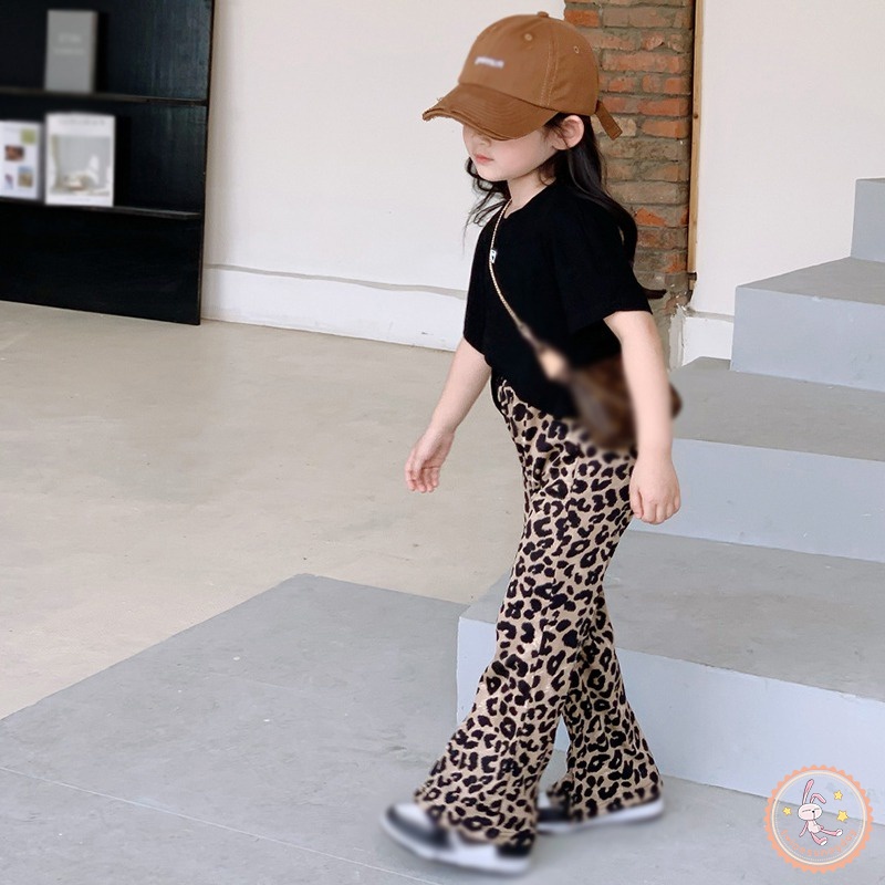 Set Đồ 2 Món Gồm Áo Thun In Họa Tiết Da Báo + Quần Dài Cho Bé Gái