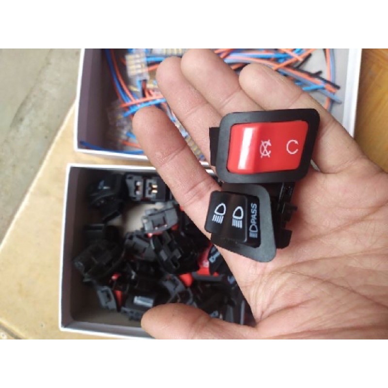 Công tắc passing SH gắn cho các dòng xe