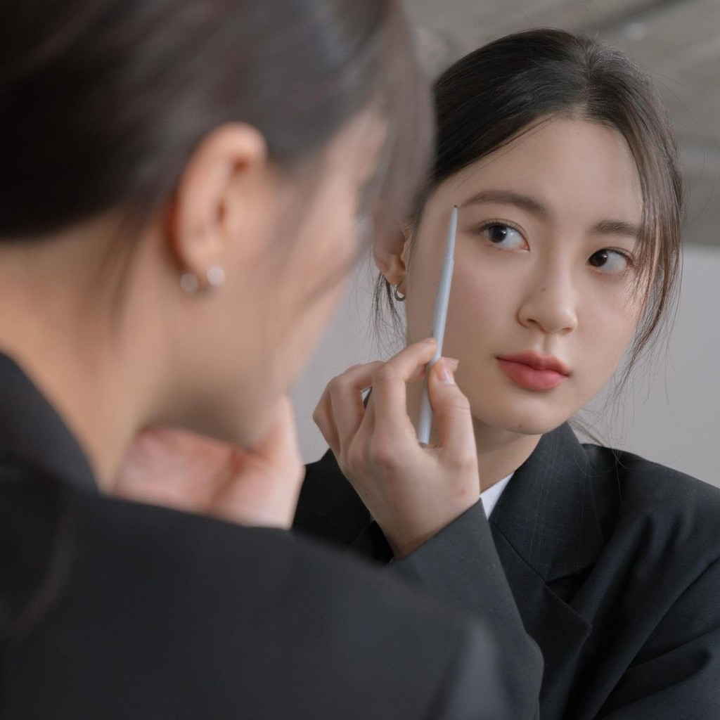 [Han All Line] Chì Kẻ Mày Sắc Nét, Lâu Trôi Nét Ngang Romand Han All Flat Brow / Nét Mảnh 3 Trong 1 Han All Sharp Brow | BigBuy360 - bigbuy360.vn