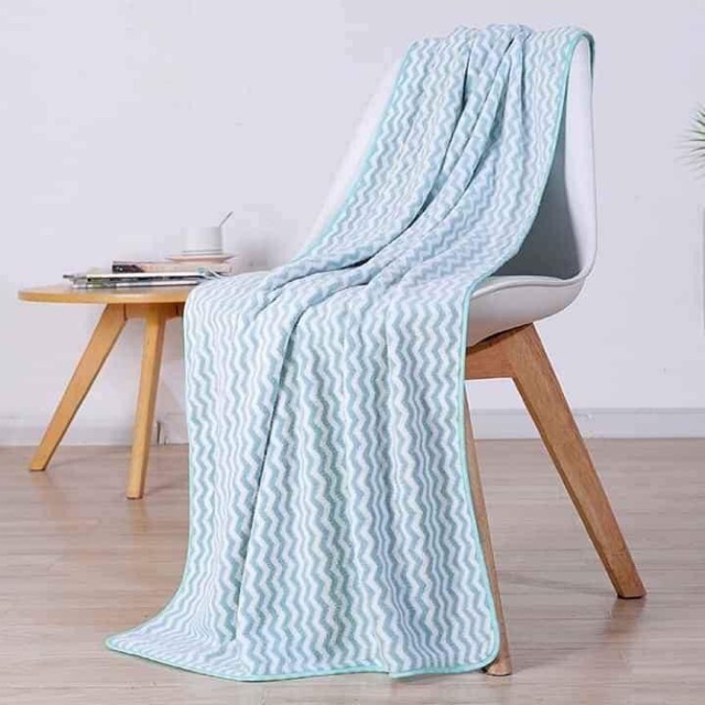 Khăn tắm kẻ Hàn Quốc( chất cotton bông siêu mềm thấm hút kt:70*140cm)
