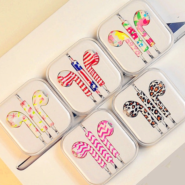 Tai Nghe Nhét Tai Jack 3.5mm Có Micro Họa Tiết Nhiều Màu Sắc Thời Trang