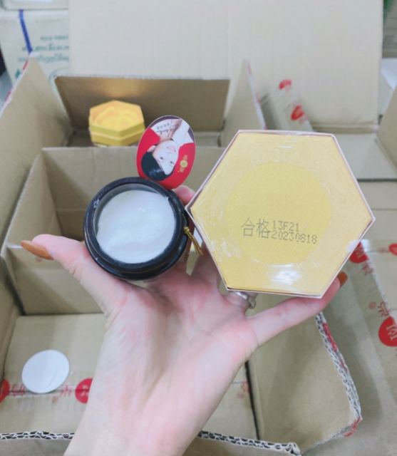 Vua khử nám Nhật Bản