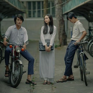 áo dài dáng xưa Hà Lan ( mắt biếc)
