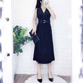 Đầm nhung Newlook
