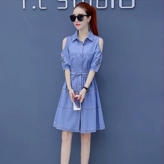 Váy Jean Hở Vai Thêu Hoa [Hình Thật]