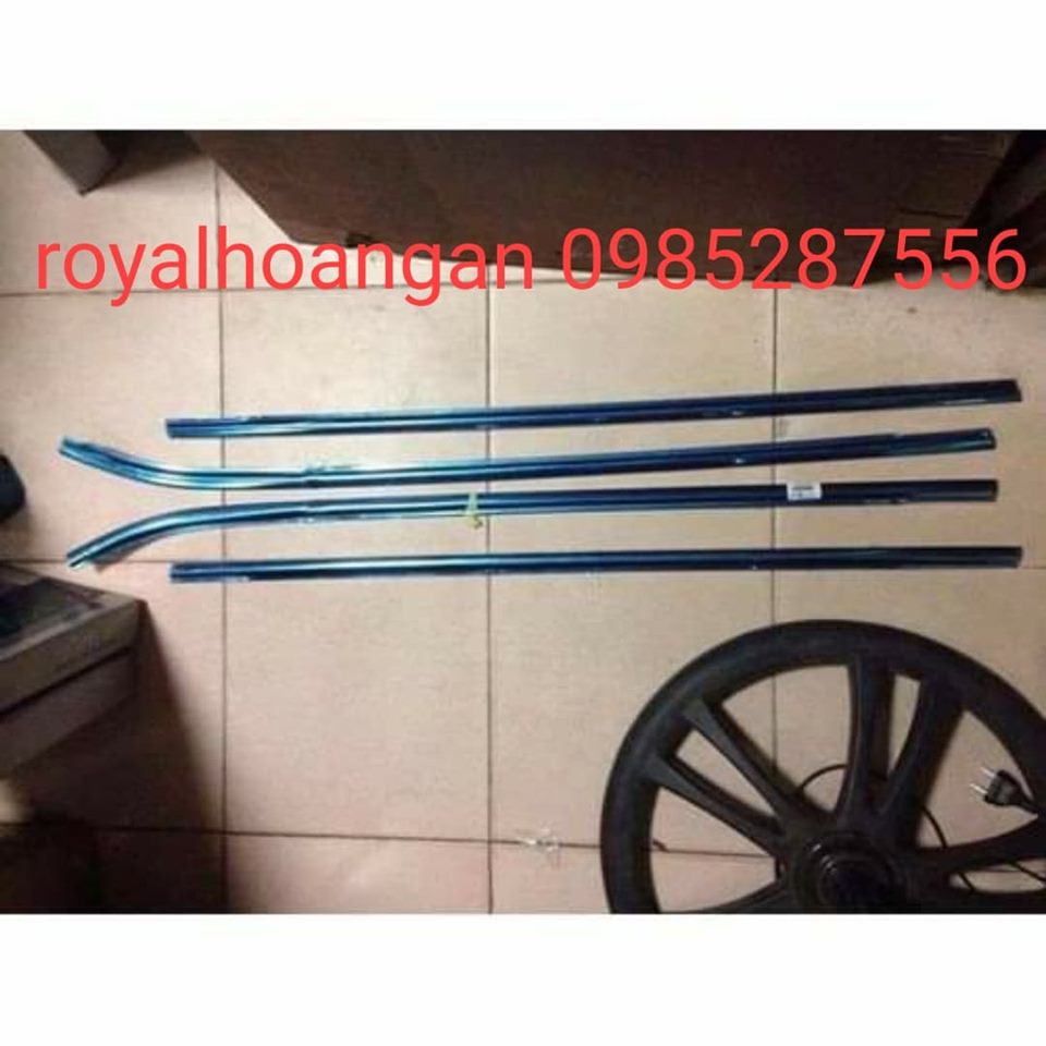 NẸP CHÂN KÍNH GRAND I10 2014 đến 2023