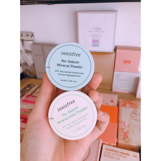 Phấn phủ Innisfree No-sebum Mineral