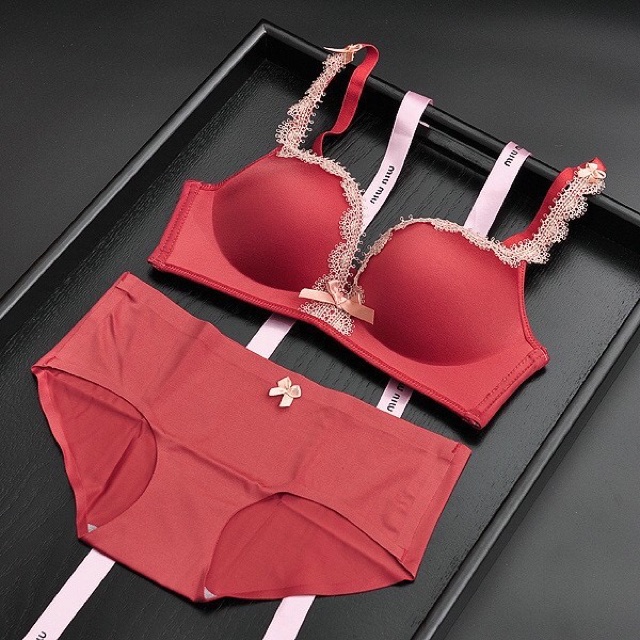 Set bộ đúc viền ren ko gọng nâng ngực