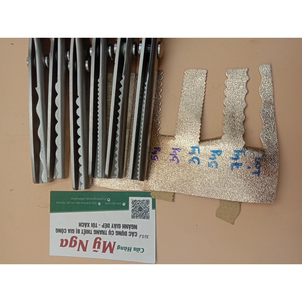 Kéo răng cưa bầu - nhọn - tròn