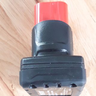 Pin linh kiện cho máy Milwaukee M12(12v dung lương 4A )