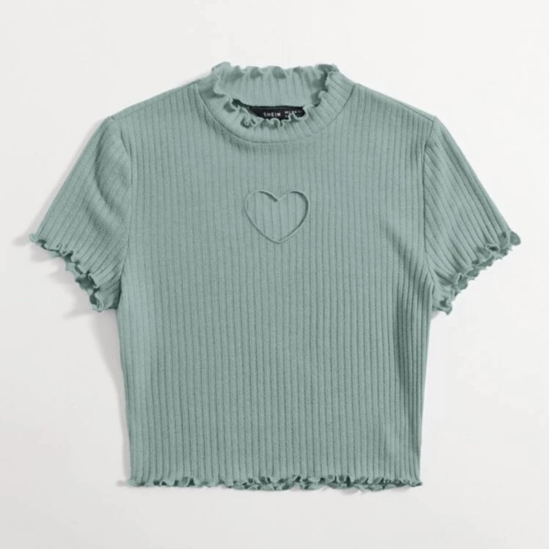 Áo croptop ngắn tay thun gân cổ nhún khoét ngực họa tiết trái tim phong cách cá tính Aimee closet