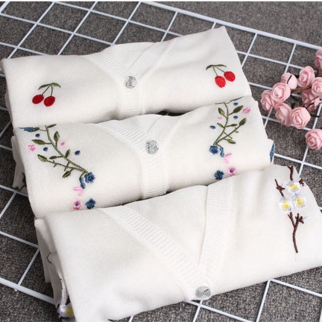 Áo khoác len trắng thêu họa tiết cute len mỏng mịn co giãn tốt - Hàng order cao cấp