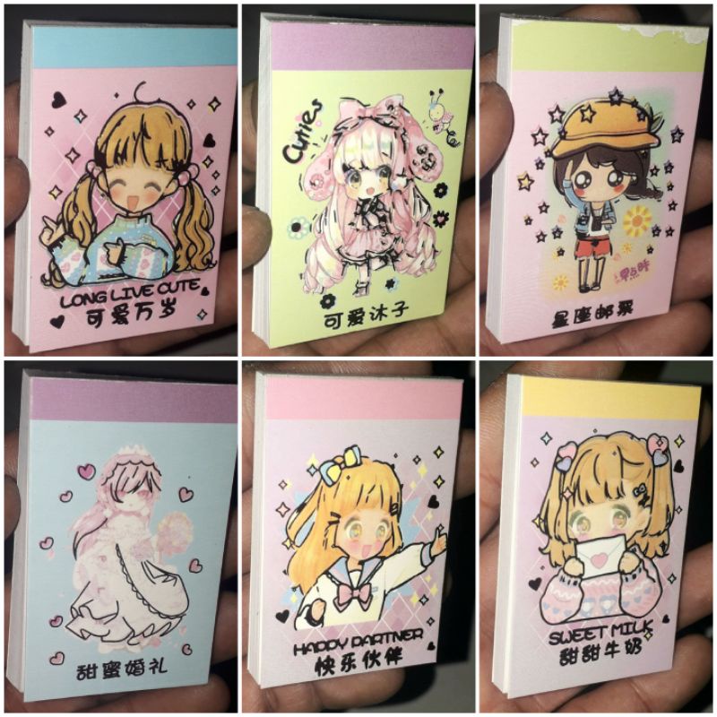 Một cuốn có 24 tờ dán sticker kích thước 4x6cm có nhiều mẫu rất đẹp
