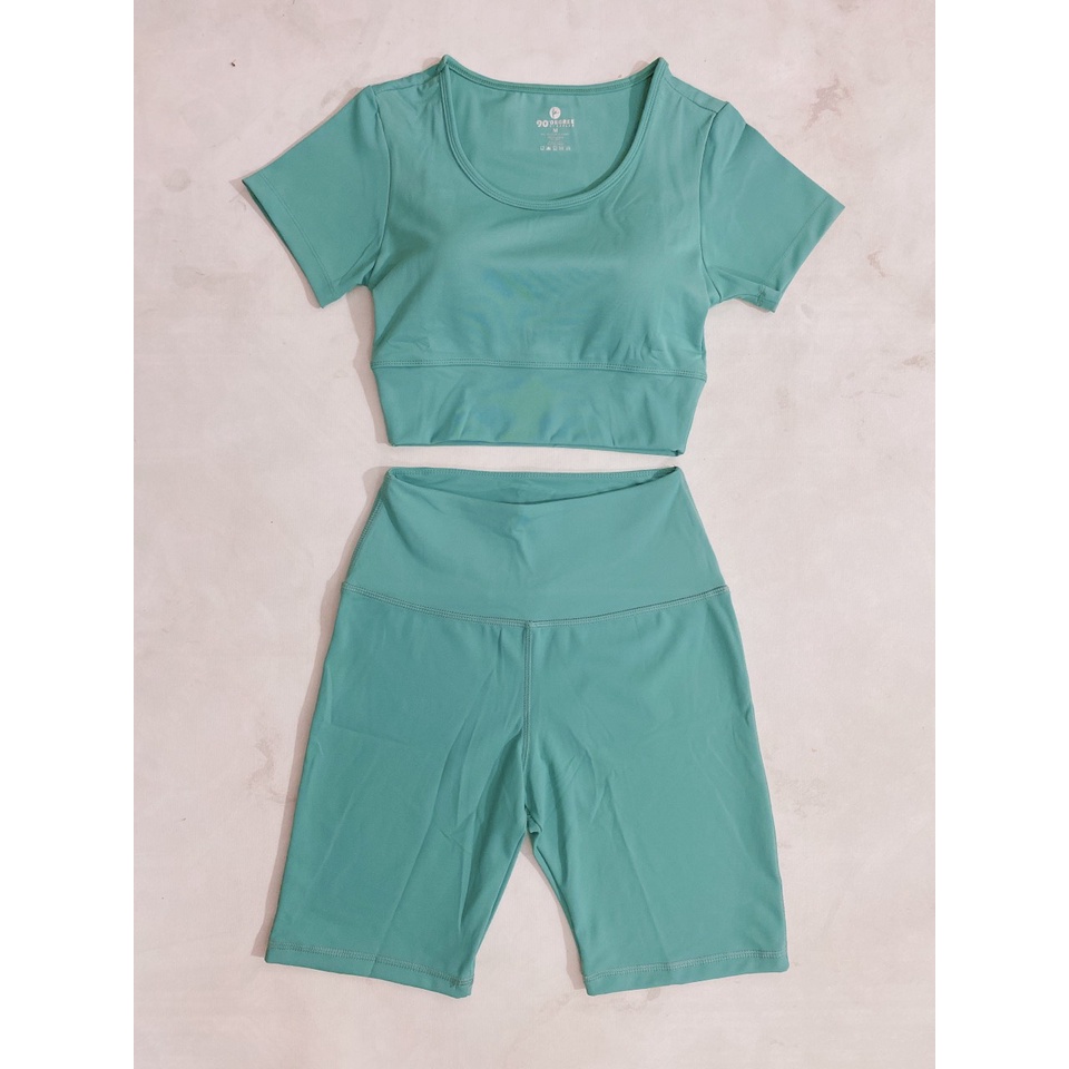 Set croptop đùi cạp bằng kèm mút tập gym yoga aerobic nữ chất thun lạnh 4 chiều co giãn(Ng02))