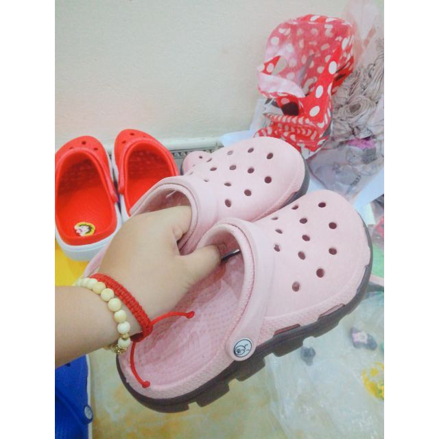 DÉP CROSS HỒNG ĐẾ NÂU kèm stick khi mua