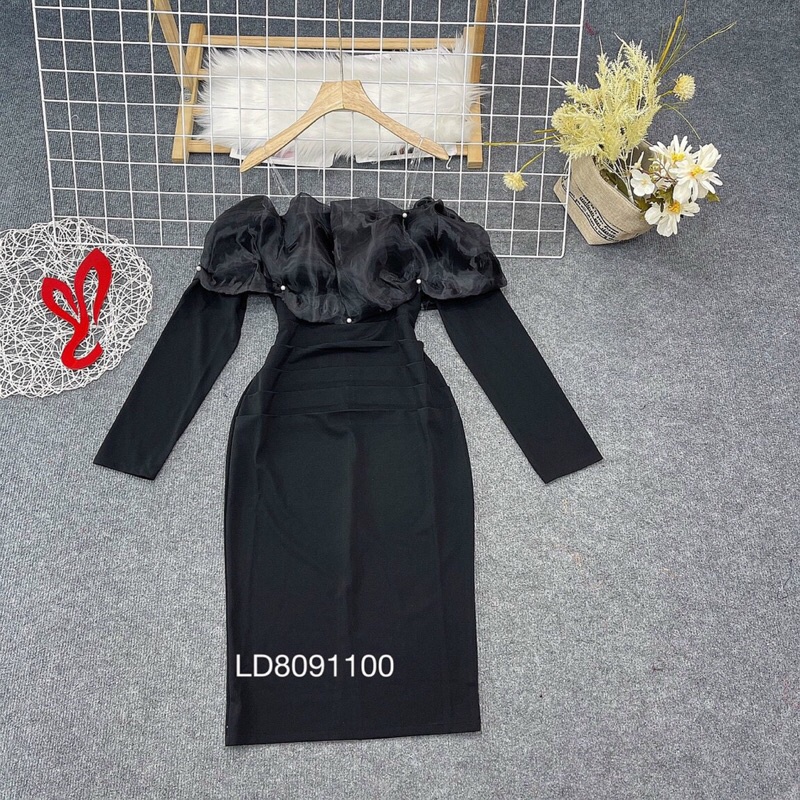 Đầm body phối lưới đính hạt trễ vai tay dài