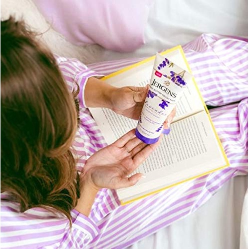 Bơ dưỡng ẩm chứa tinh dầu Jergens Lavender Body Butter Moisturizer with Essential Oil 207ml