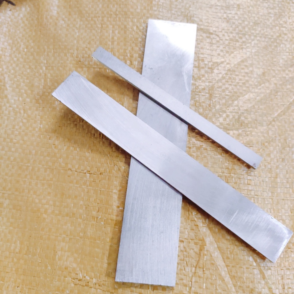 Dao thép gió 3x30x200mm, giá 1 cái