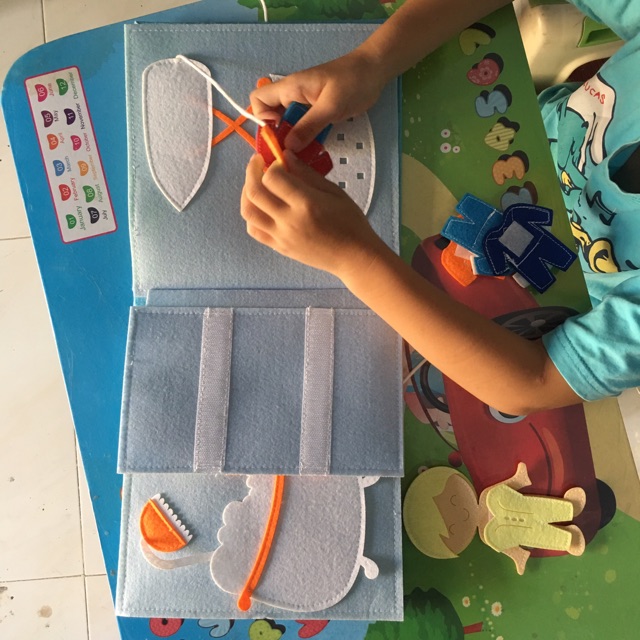 Sách vải một ngày của bé trai – dành cho bé trai từ 1 – 10 tuổi