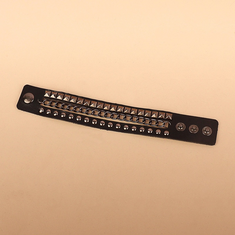 Vòng Tay Da Nhiều Lớp Đính Đinh Tán Phong Cách Gothic