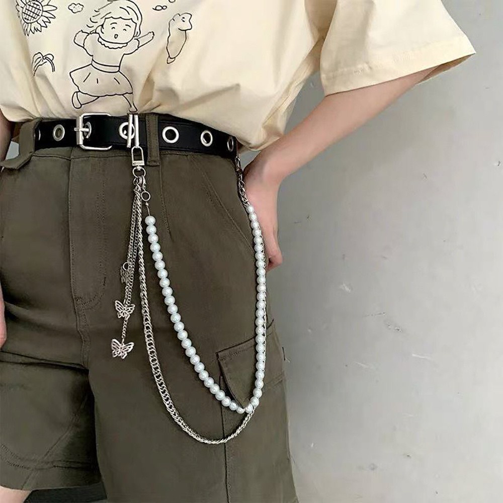 Quần jean phối xích hình bướm và chuỗi ngọc trai thời trang phong cách Punk ấn tượng cho nữ