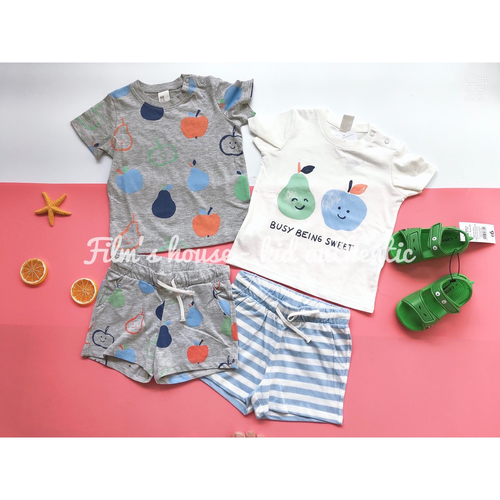 Set 2 quần shorts bé trai, màu xanh sọc - xám in họa tiết hoa quả, Hờ mờ US săn SALE